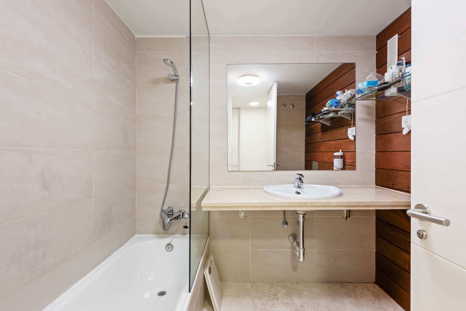 4 soveværelse Lejlighed til salg i Manilva med swimmingpool garage - € 639.000 (Ref: 9137010)