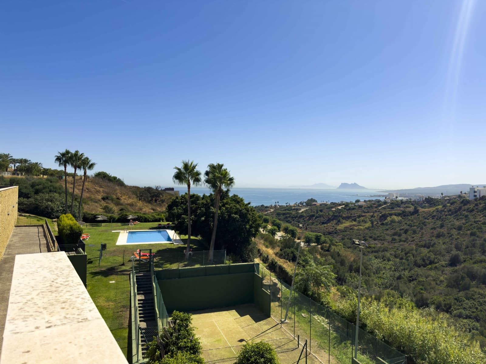 2 chambre Appartement à vendre à Manilva avec piscine garage - 359 000 € (Ref: 9159385)