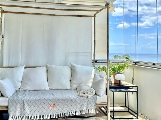Apartamento de 2 habitaciones en Manilva en venta con piscina garaje - 358.000 € (Ref: 9159385)