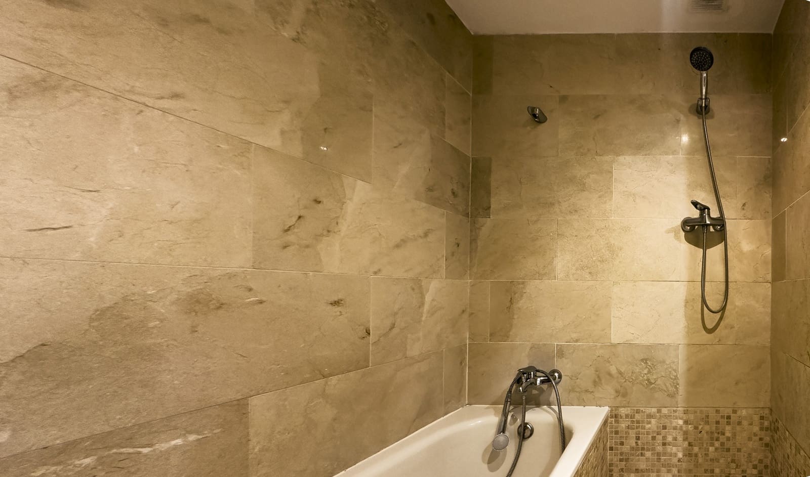 2 chambre Appartement à vendre à Manilva avec piscine garage - 358 000 € (Ref: 9159385)