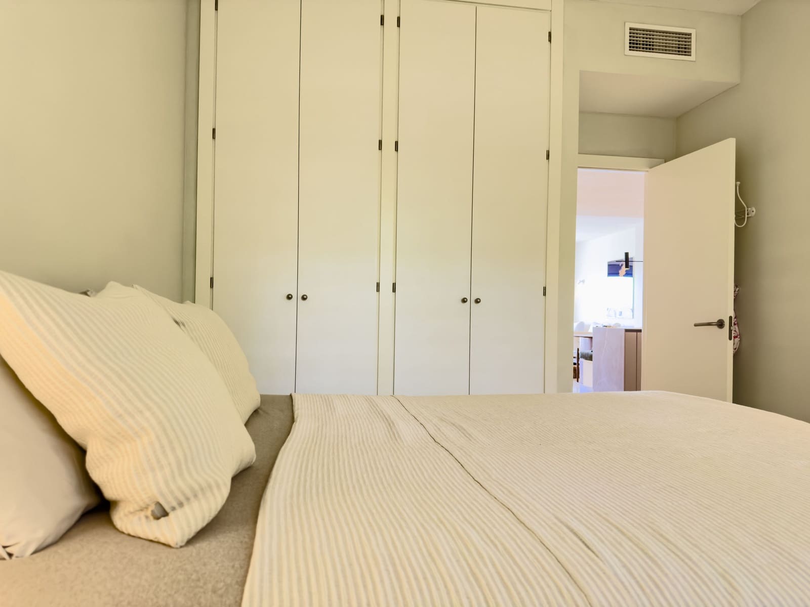 2 chambre Appartement à vendre à Manilva avec piscine garage - 358 000 € (Ref: 9159385)