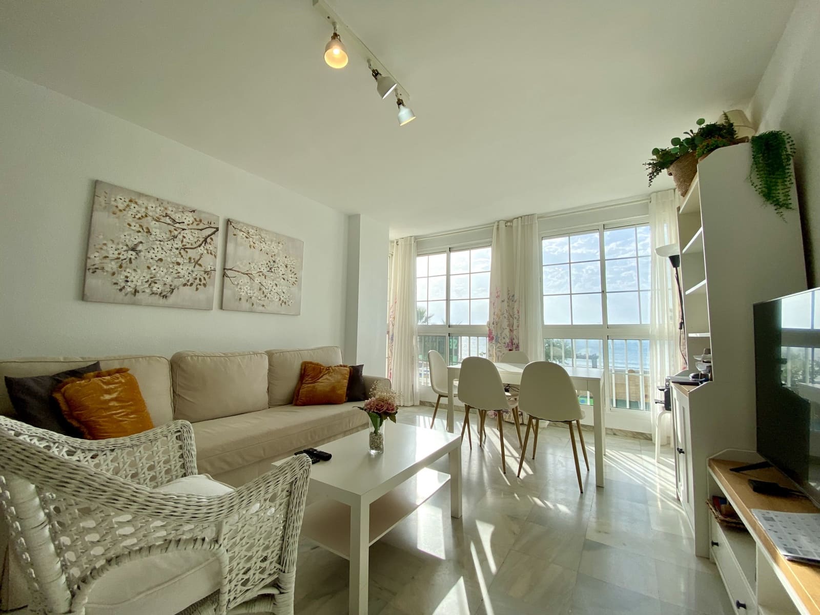 2 makuuhuone Huoneisto myytävänä paikassa San Luis de Sabinillas - 280 000 € (Ref: 9180926)