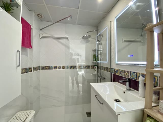 2 sovrum Lägenhet till salu i San Luis de Sabinillas, Manilva - 280 000 € (Ref: 9180926)