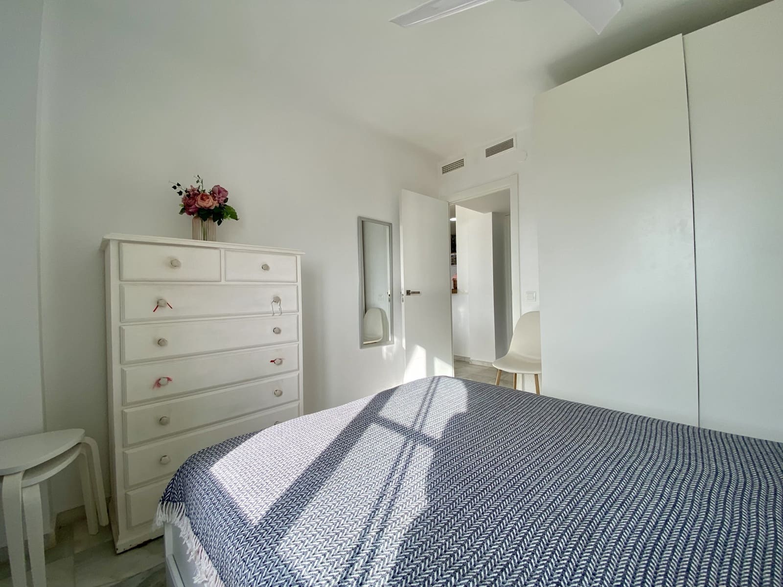 2 makuuhuone Huoneisto myytävänä paikassa San Luis de Sabinillas - 280 000 € (Ref: 9180926)