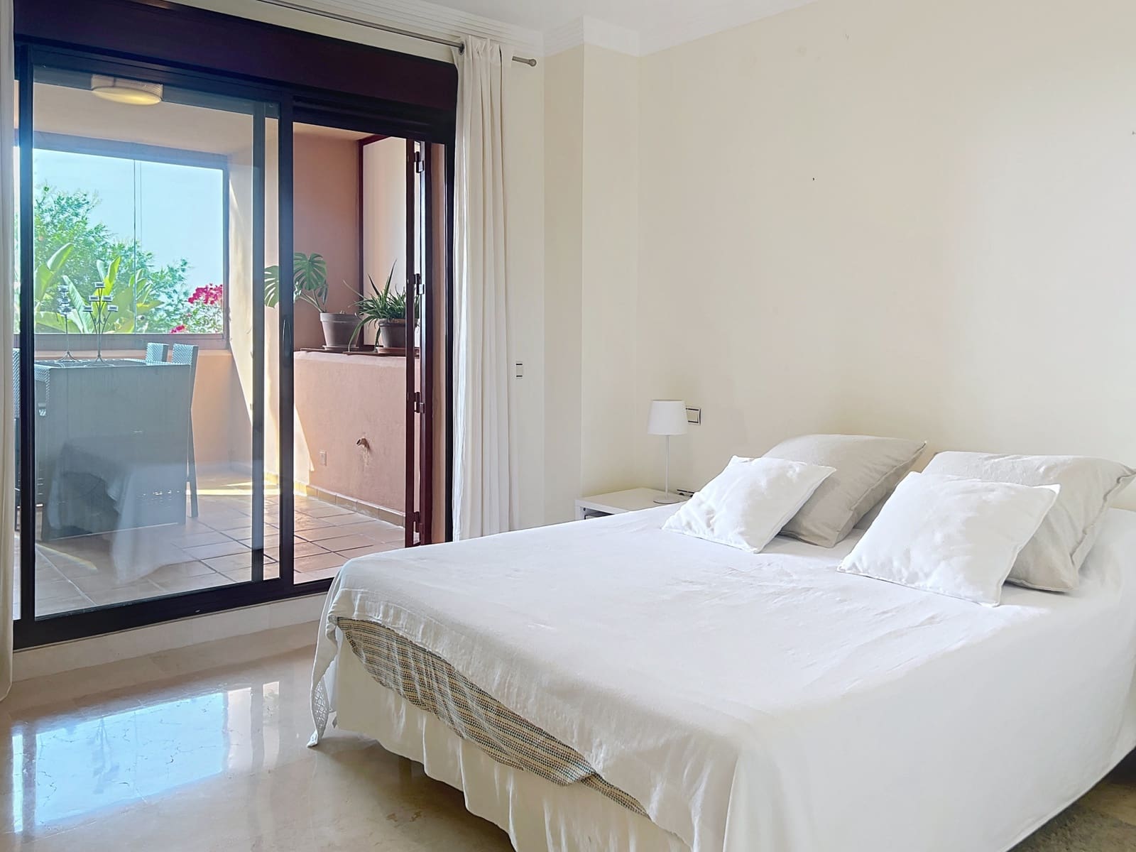 2 chambre Appartement à vendre à Manilva avec piscine garage - 339 000 € (Ref: 9197688)