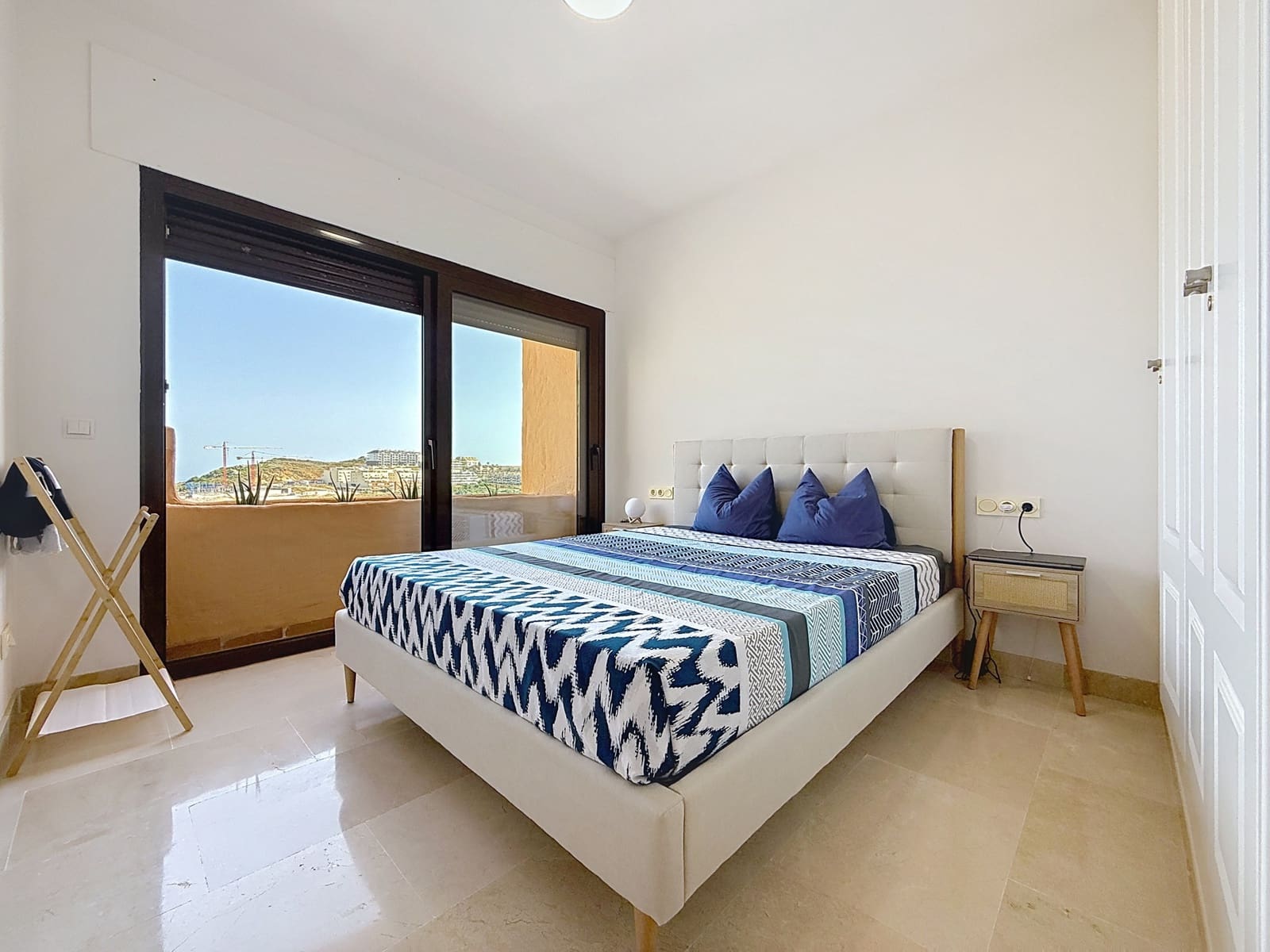 3 soverom Penthouse til salgs i San Luis de Sabinillas med svømmebasseng garasje - € 510 000 (Ref: 9200417)