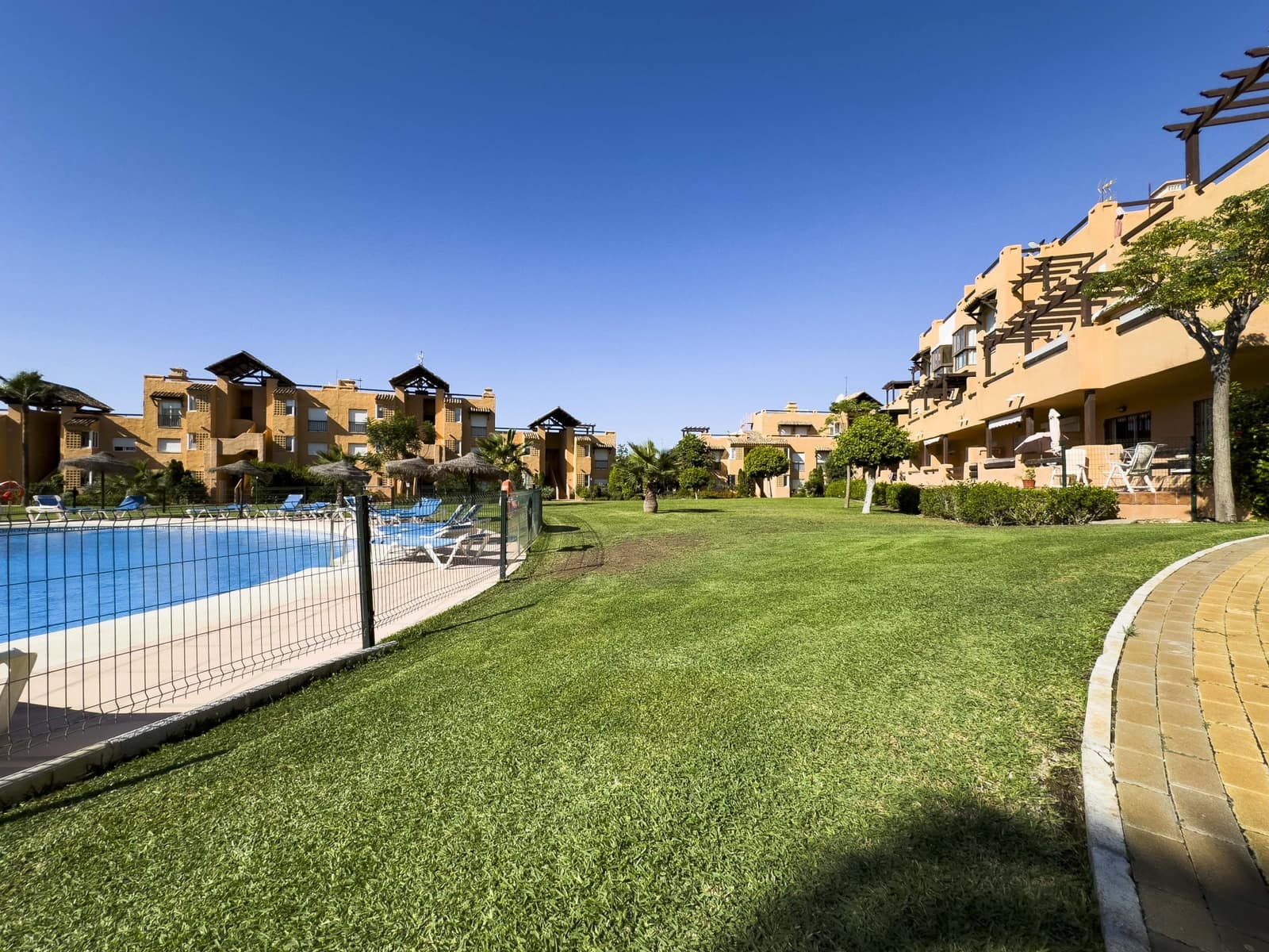 2 Zimmer Apartment zu verkaufen in Casares mit Pool Garage - 229.000 € (Ref: 9239831)