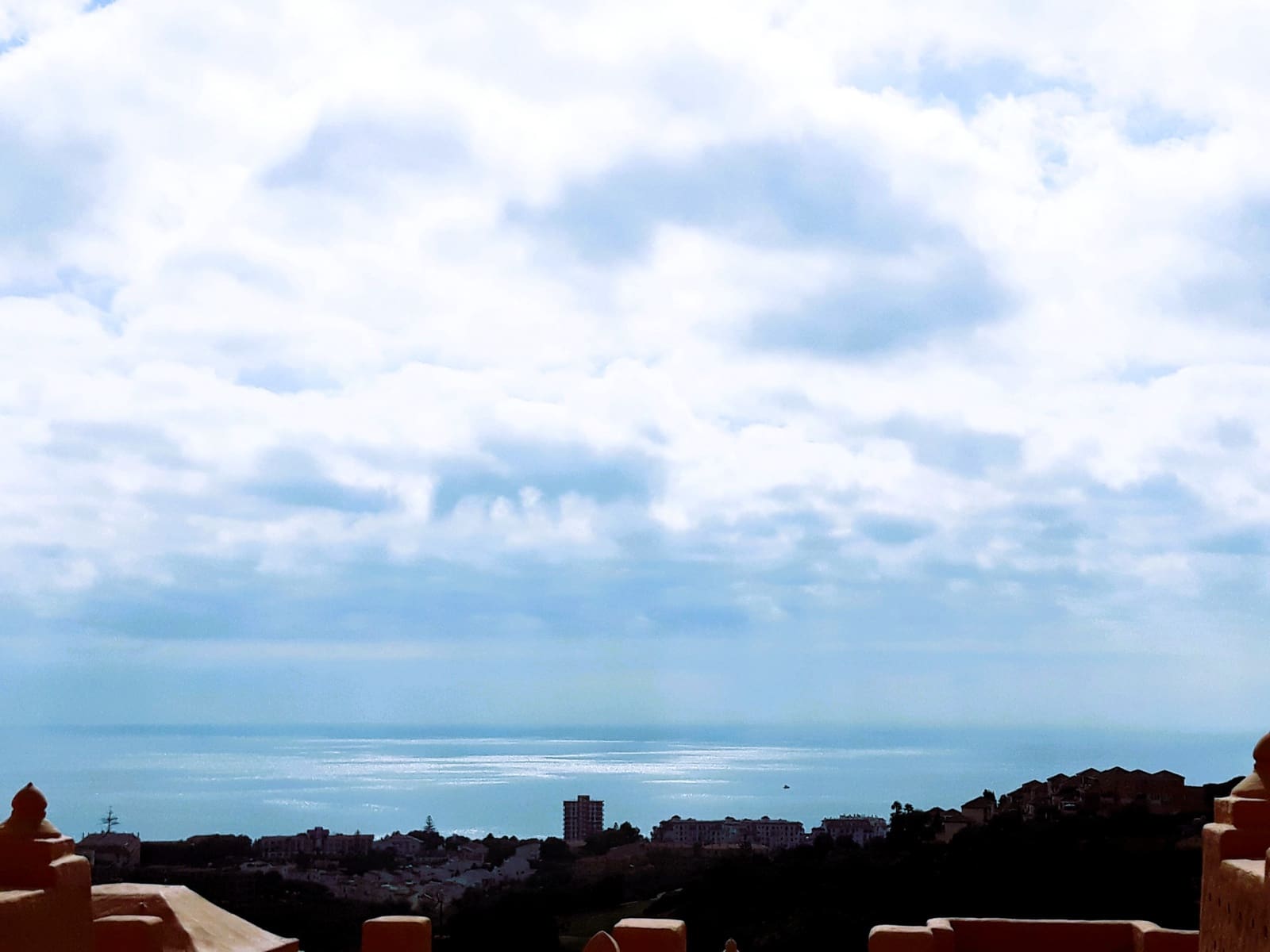 2 sypialnia Apartament na sprzedaż w Manilva z basenem garażem - 329 000 € (Ref: 9239832)