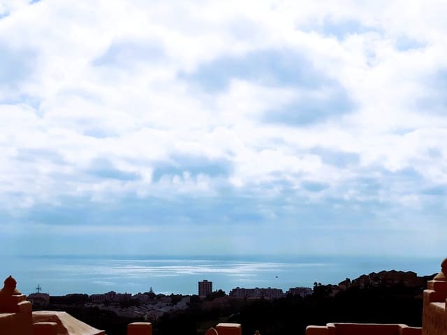 2 slaapkamer Appartement te koop in Manilva met zwembad garage - € 315.000 (Ref: 9239832)