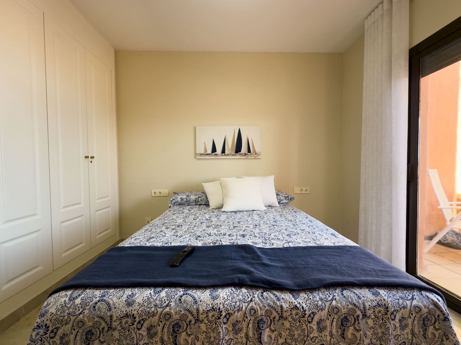 2 sypialnia Apartament na sprzedaż w Manilva z basenem garażem - 329 000 € (Ref: 9239832)