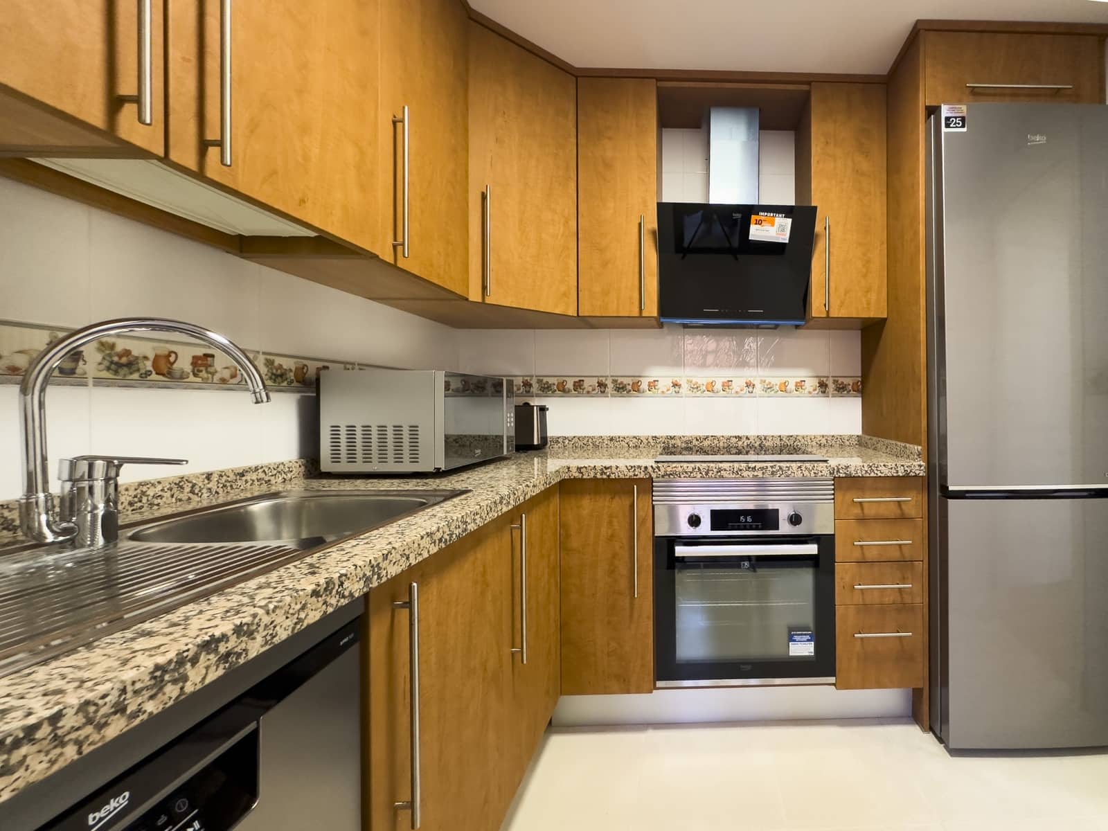 2 sypialnia Apartament na sprzedaż w Manilva z basenem garażem - 329 000 € (Ref: 9239832)