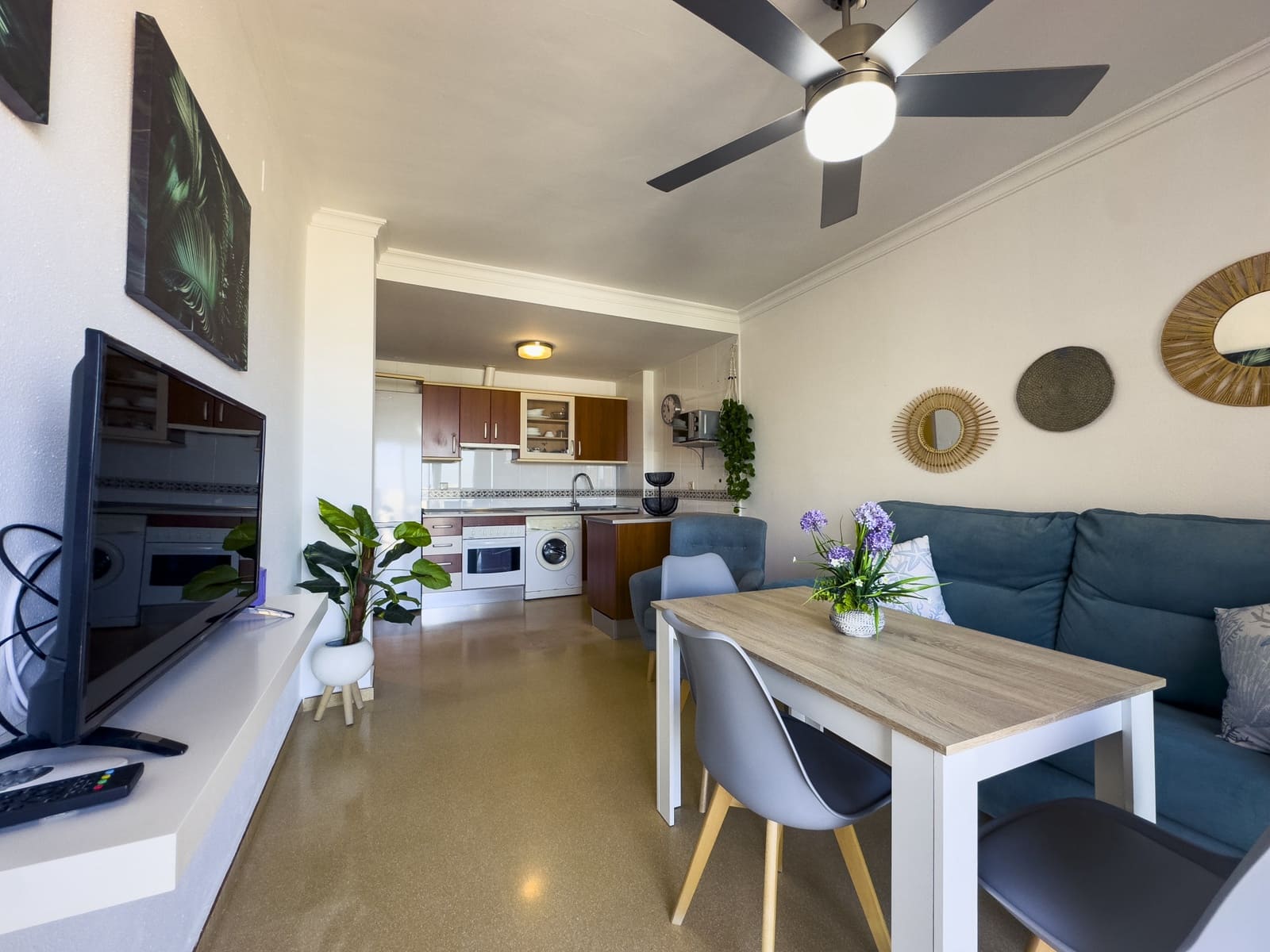 2 sovrum Lägenhet till salu i San Luis de Sabinillas med pool garage - 299 900 € (Ref: 9291513)