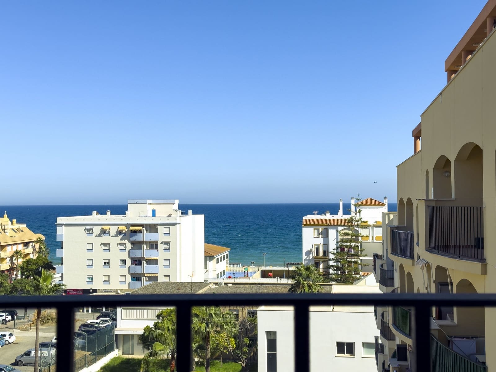 2 sovrum Lägenhet till salu i San Luis de Sabinillas med pool garage - 299 900 € (Ref: 9291513)