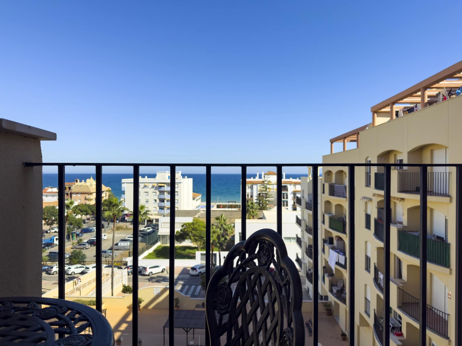 2 sovrum Lägenhet till salu i San Luis de Sabinillas med pool garage - 299 900 € (Ref: 9291513)