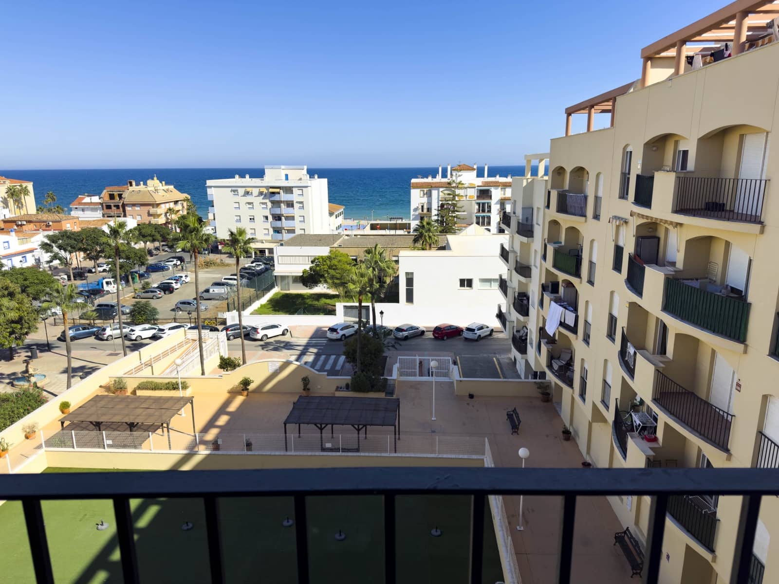 2 sovrum Lägenhet till salu i San Luis de Sabinillas med pool garage - 299 900 € (Ref: 9291513)
