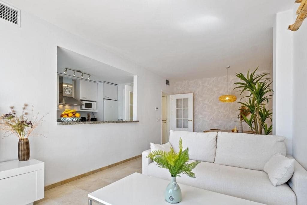 Apartamento de 2 habitaciones en Manilva en venta con piscina garaje - 430.000 € (Ref: 9294247)