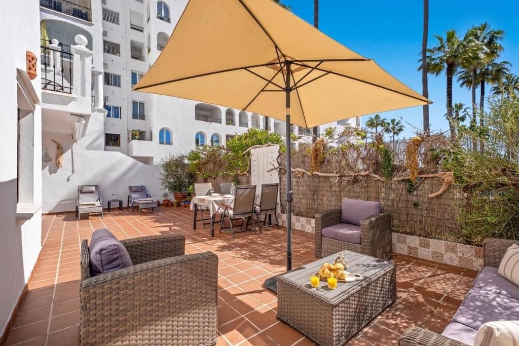 2 bedroom Apartment for sale in Manilva with pool garage - € 430,000 (Ref: 9294247)