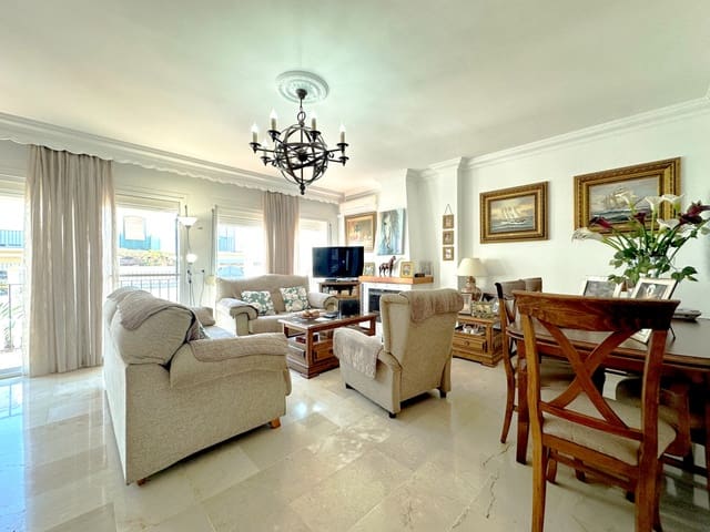 3 soverom Hus til salgs i Zona Calvario, Estepona med garasje - € 579 000 (Ref: 9312827)