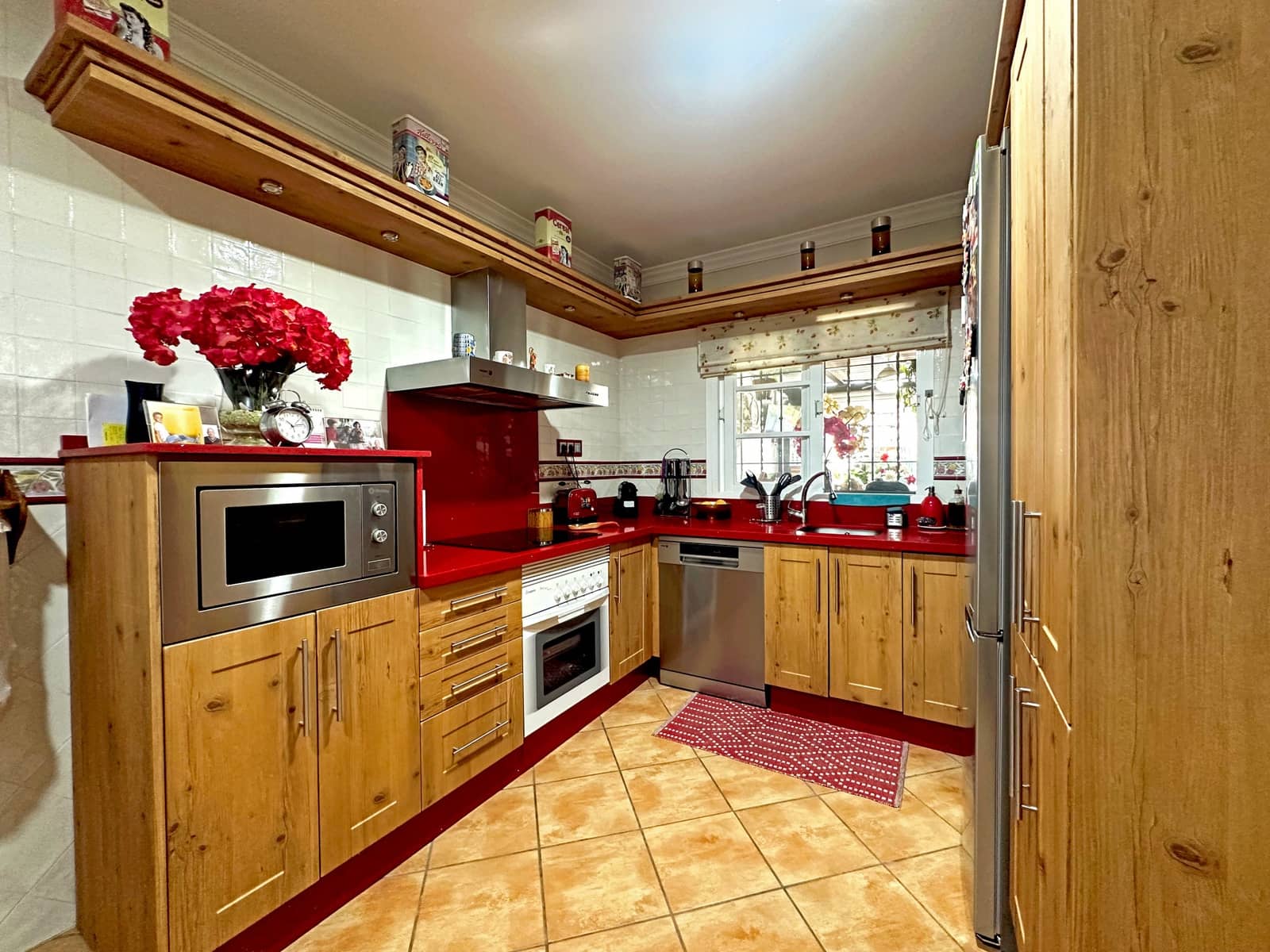 Casa de 3 habitaciones en Estepona en venta con garaje - 579.000 € (Ref: 9312827)