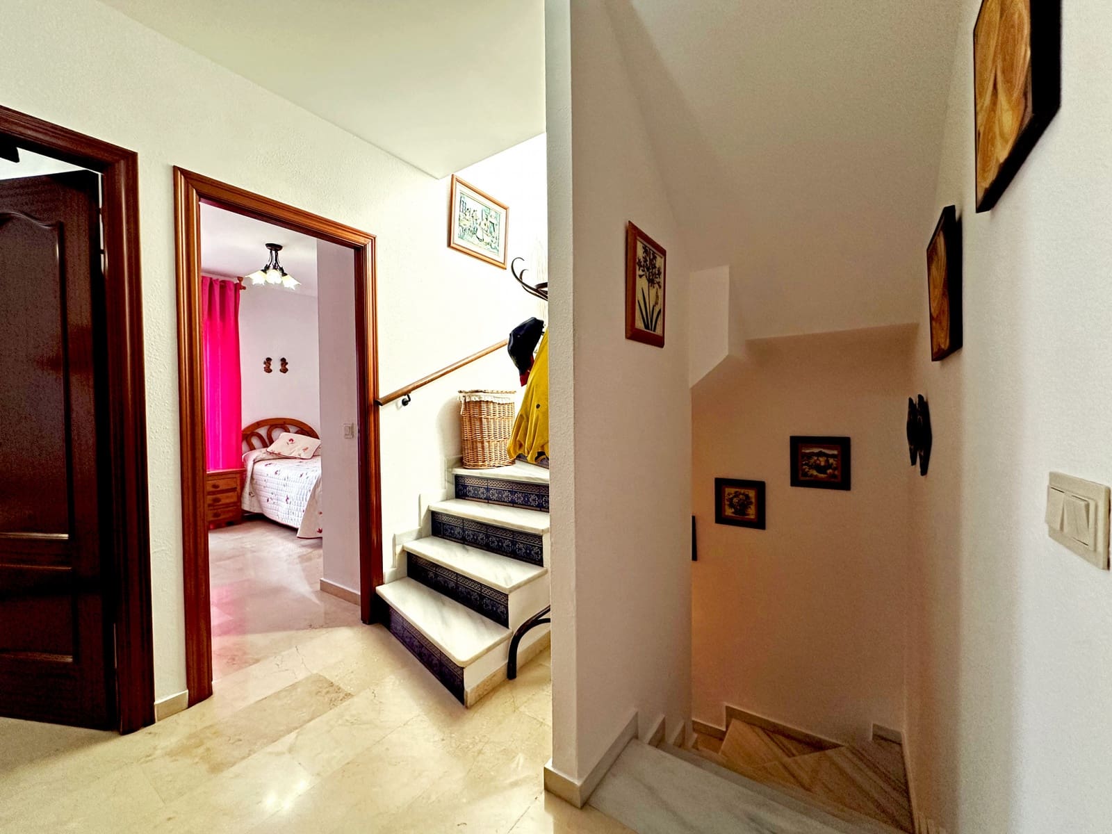 3 soverom Hus til salgs i Estepona med garasje - € 539 900 (Ref: 9312827)