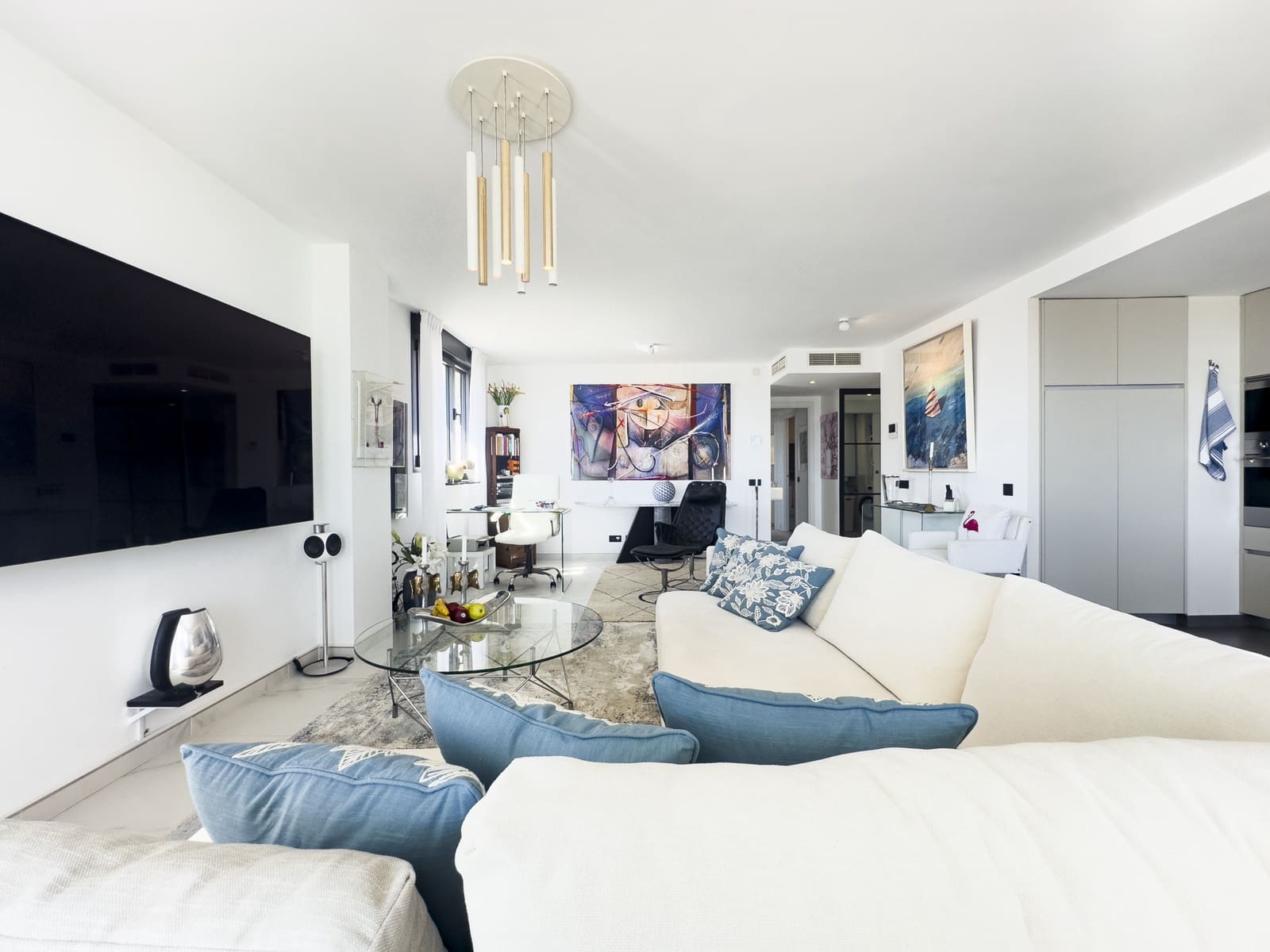 2 soveværelse Penthouse til salg i Estepona med swimmingpool garage - € 1.499.000 (Ref: 9317665)