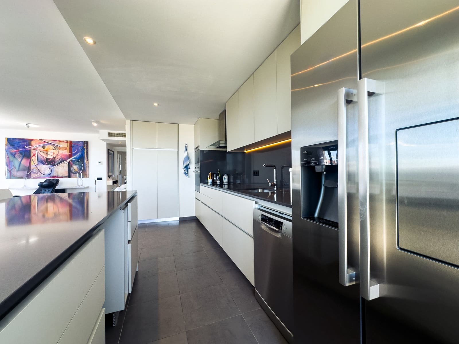2 soveværelse Penthouse til salg i Estepona med swimmingpool garage - € 1.499.000 (Ref: 9317665)