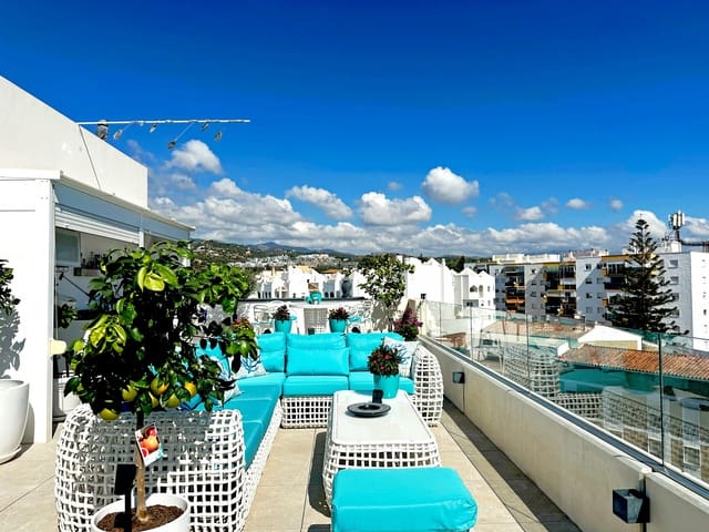 2 sypialnia Penthouse na sprzedaż w Estepona z basenem garażem - 1 499 000 € (Ref: 9317665)