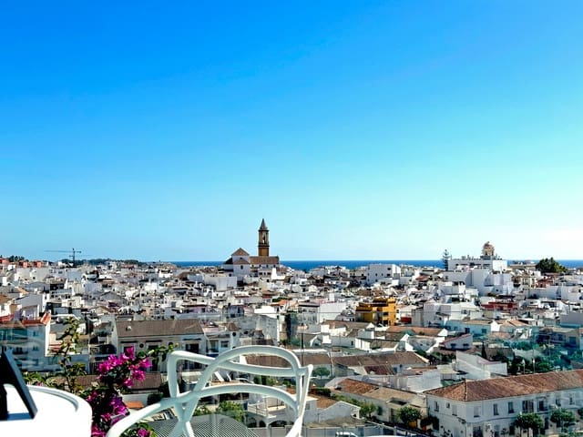 2 sypialnia Penthouse na sprzedaż w Estepona z basenem garażem - 1 499 000 € (Ref: 9317665)