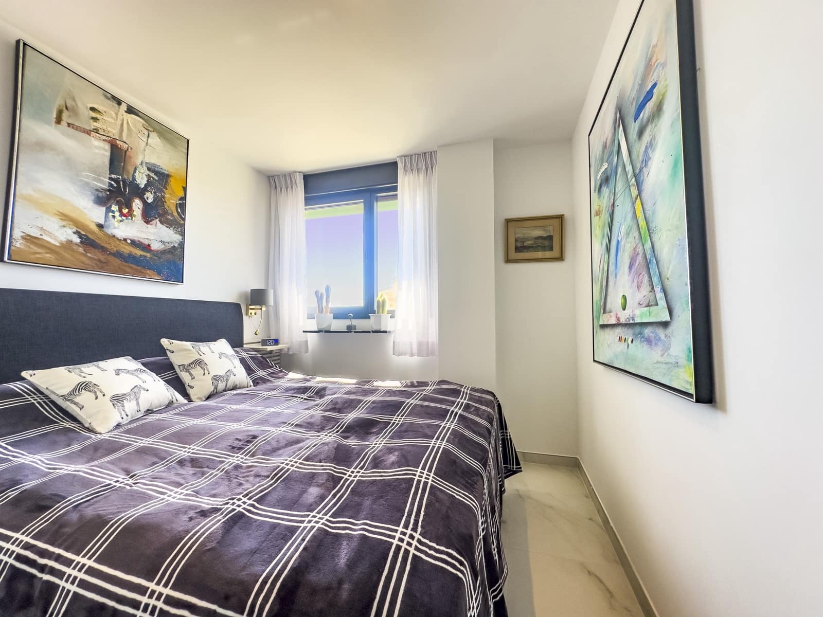 2 soveværelse Penthouse til salg i Estepona med swimmingpool garage - € 1.499.000 (Ref: 9317665)