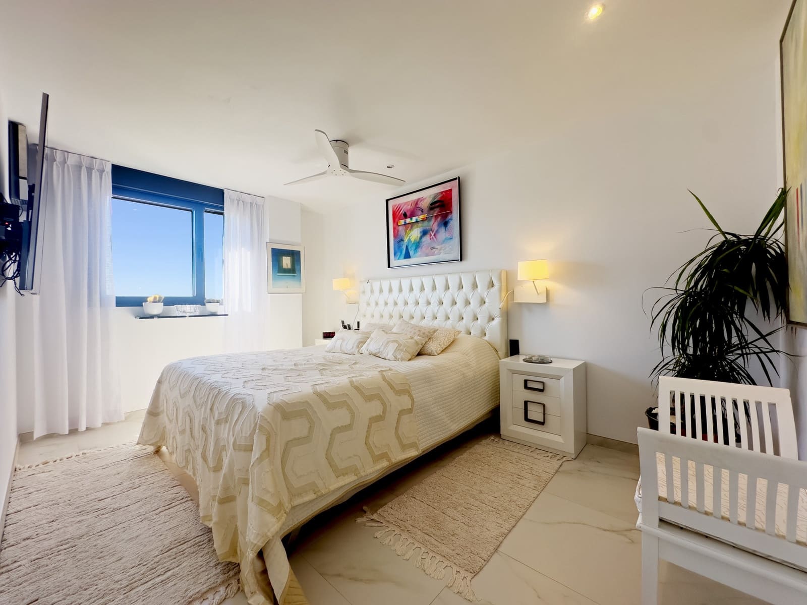 2 soveværelse Penthouse til salg i Estepona med swimmingpool garage - € 1.499.000 (Ref: 9317665)