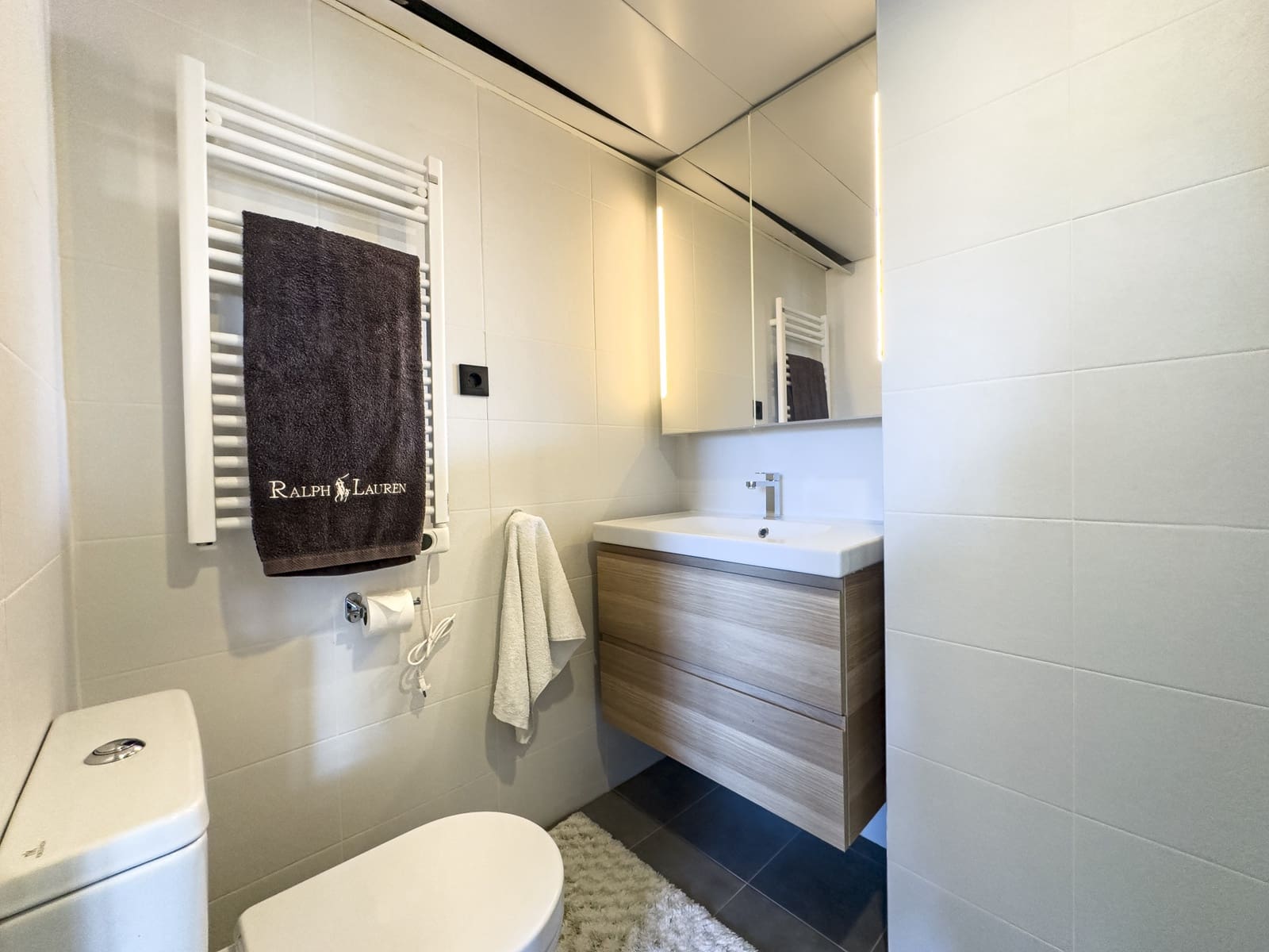 2 soveværelse Penthouse til salg i Estepona med swimmingpool garage - € 1.499.000 (Ref: 9317665)