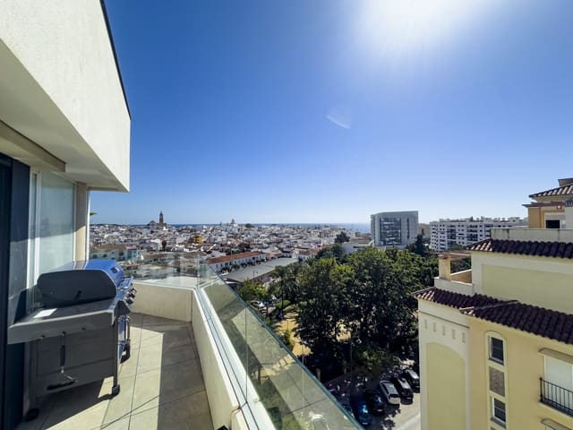 2 sypialnia Penthouse na sprzedaż w Estepona z basenem garażem - 1 499 000 € (Ref: 9317665)