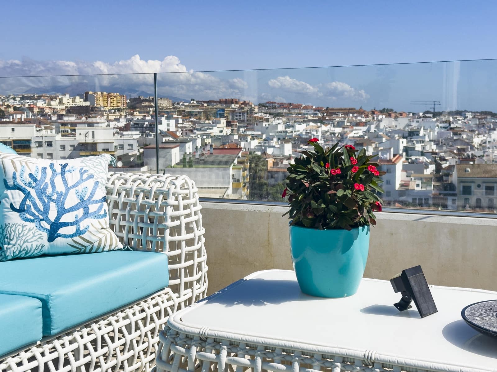 2 soveværelse Penthouse til salg i Estepona med swimmingpool garage - € 1.499.000 (Ref: 9317665)