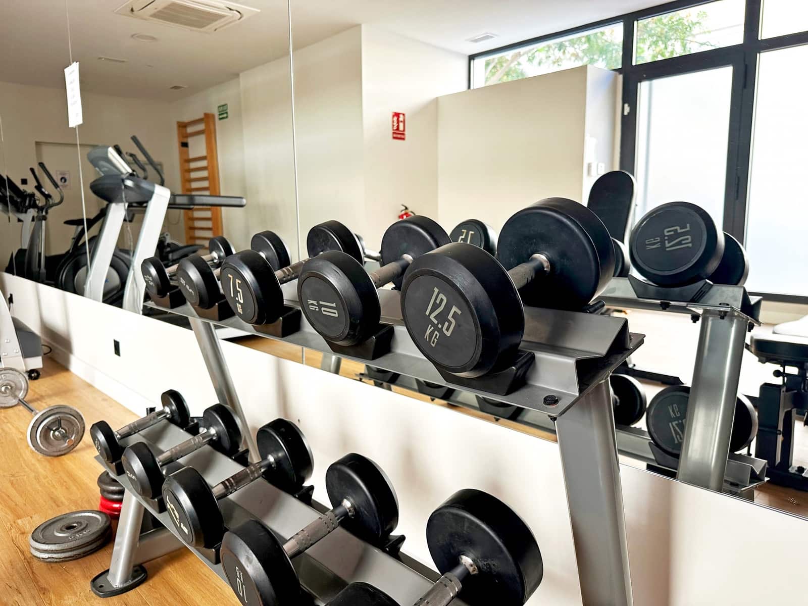 2 soveværelse Penthouse til salg i Estepona med swimmingpool garage - € 1.499.000 (Ref: 9317665)