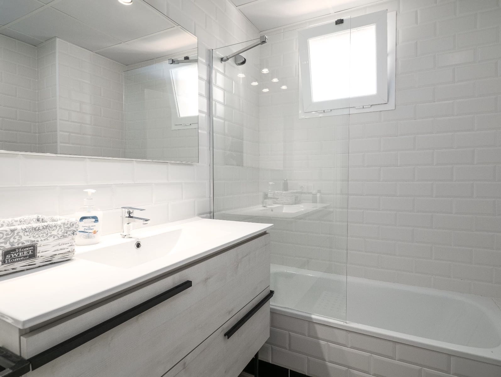 3 quarto Apartamento para venda em Manilva com piscina - 265 000 € (Ref: 9321691)