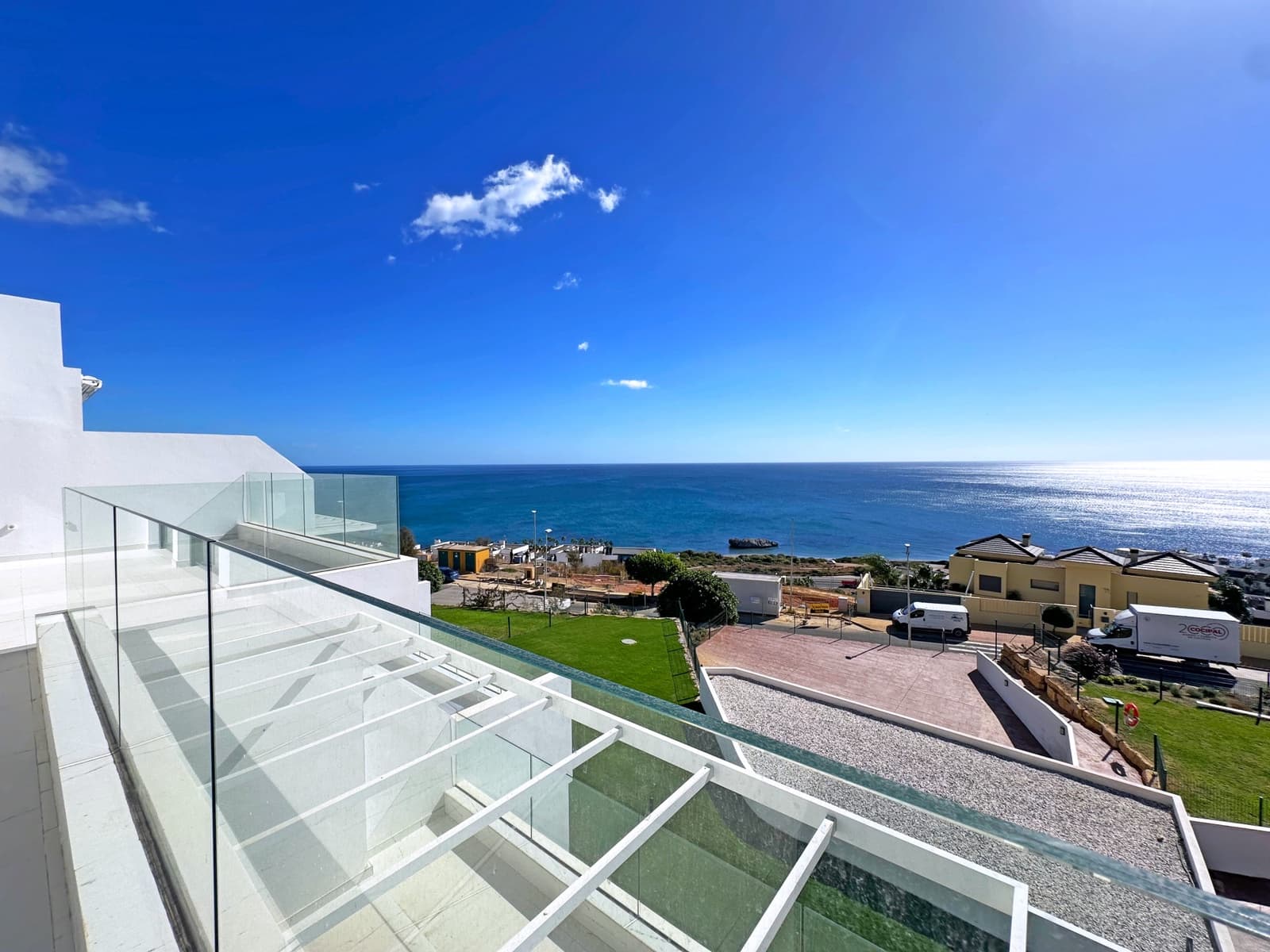 3 bedroom Penthouse for sale in Casares with pool garage - € 850,000 (Ref: 9349318)