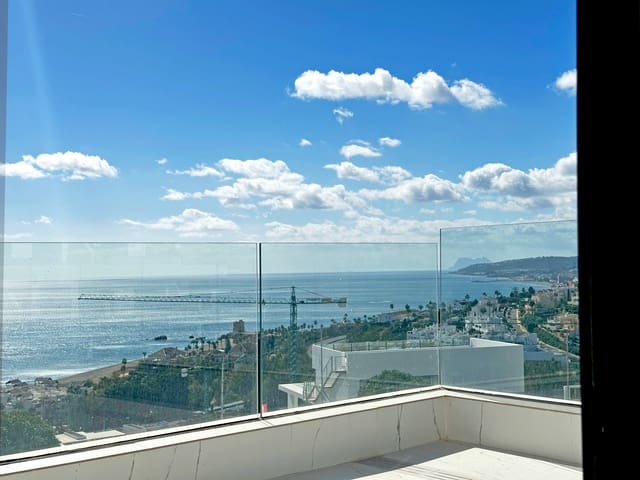 3 slaapkamer Penthouse te koop in Casares met zwembad garage - € 850.000 (Ref: 9349318)