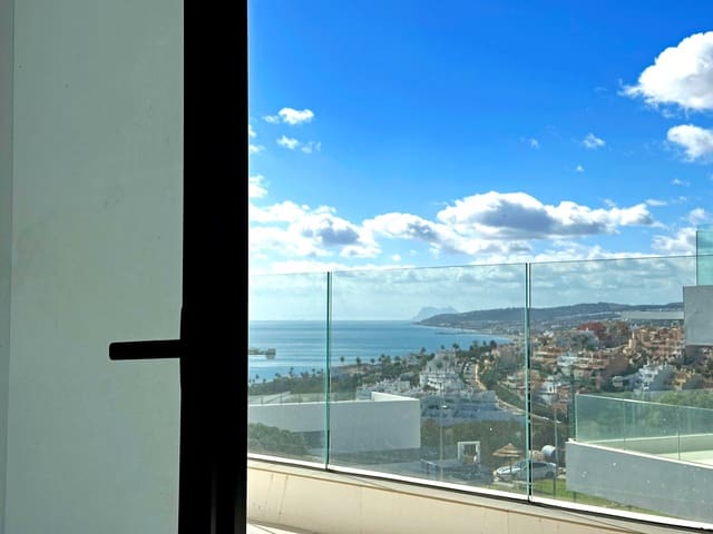 3 slaapkamer Penthouse te koop in Casares met zwembad garage - € 850.000 (Ref: 9349318)