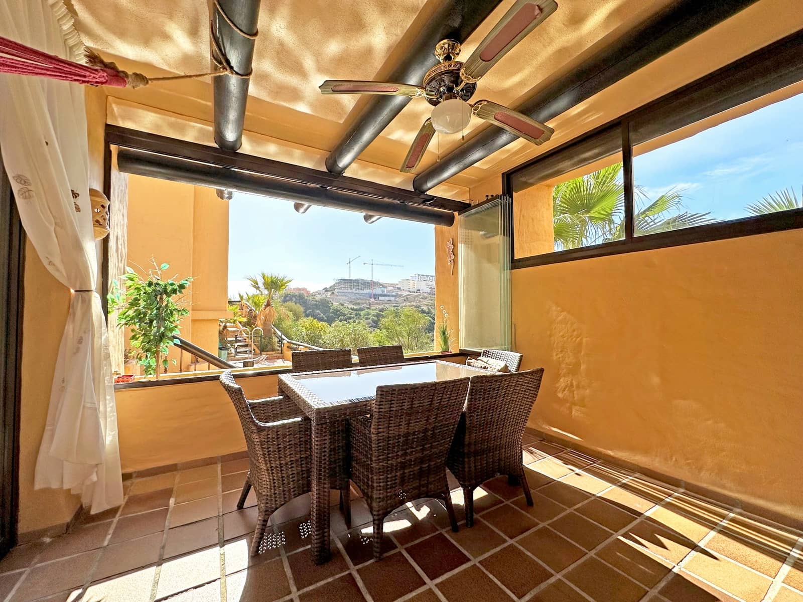 3 chambre Appartement à vendre à Manilva avec piscine garage - 319 000 € (Ref: 9349319)