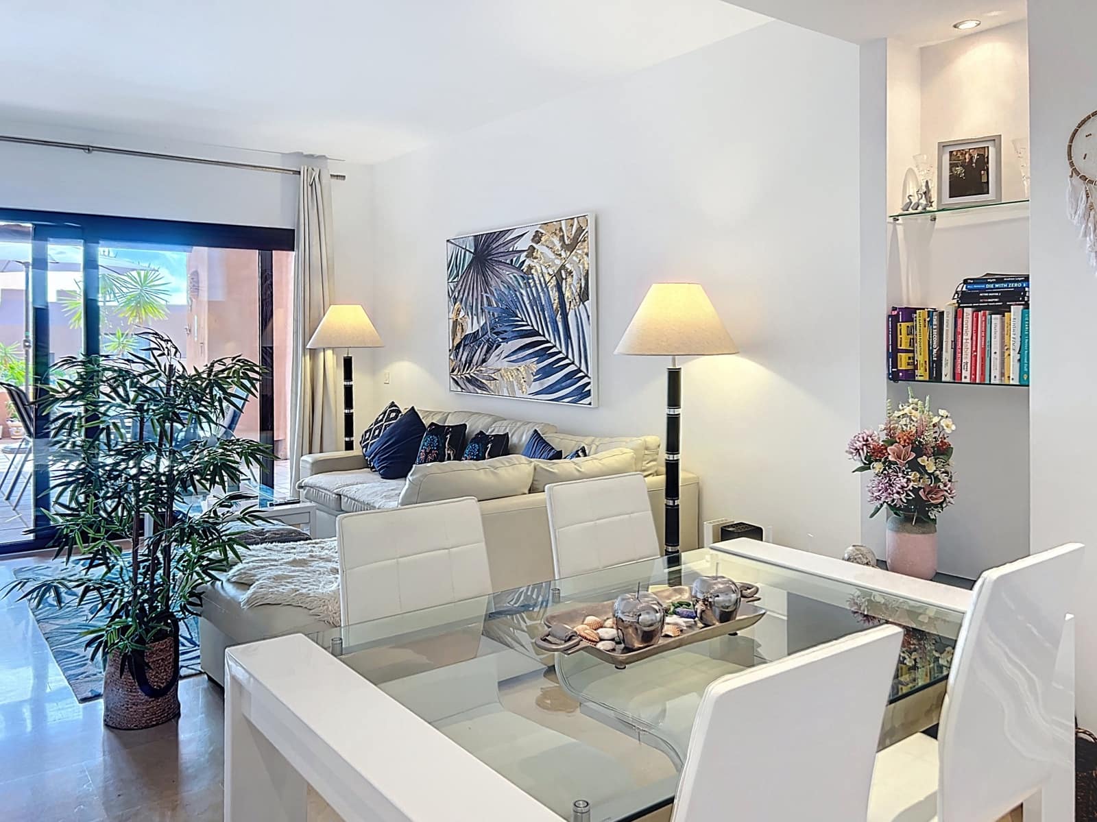 Apartamento de 2 habitaciones en Manilva en venta con piscina garaje - 310.000 € (Ref: 9367252)