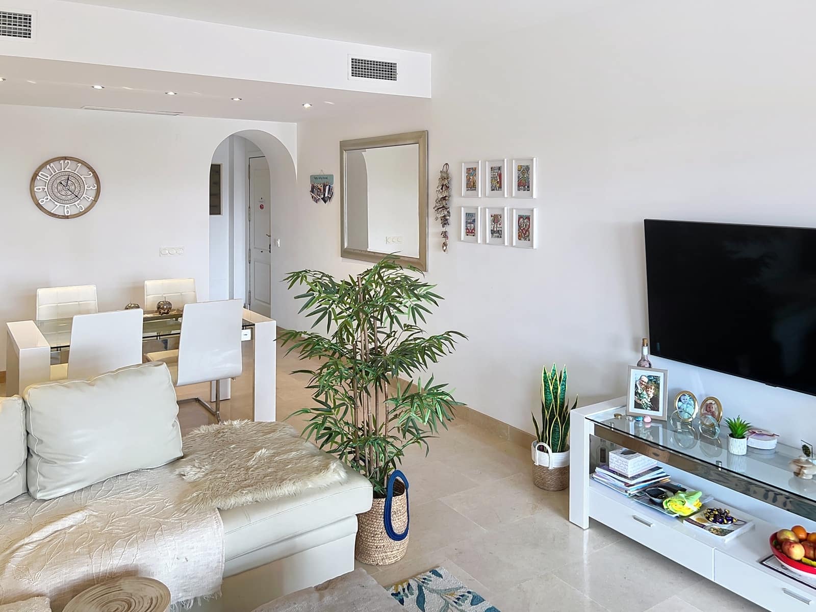 Apartamento de 2 habitaciones en Manilva en venta con piscina garaje - 310.000 € (Ref: 9367252)