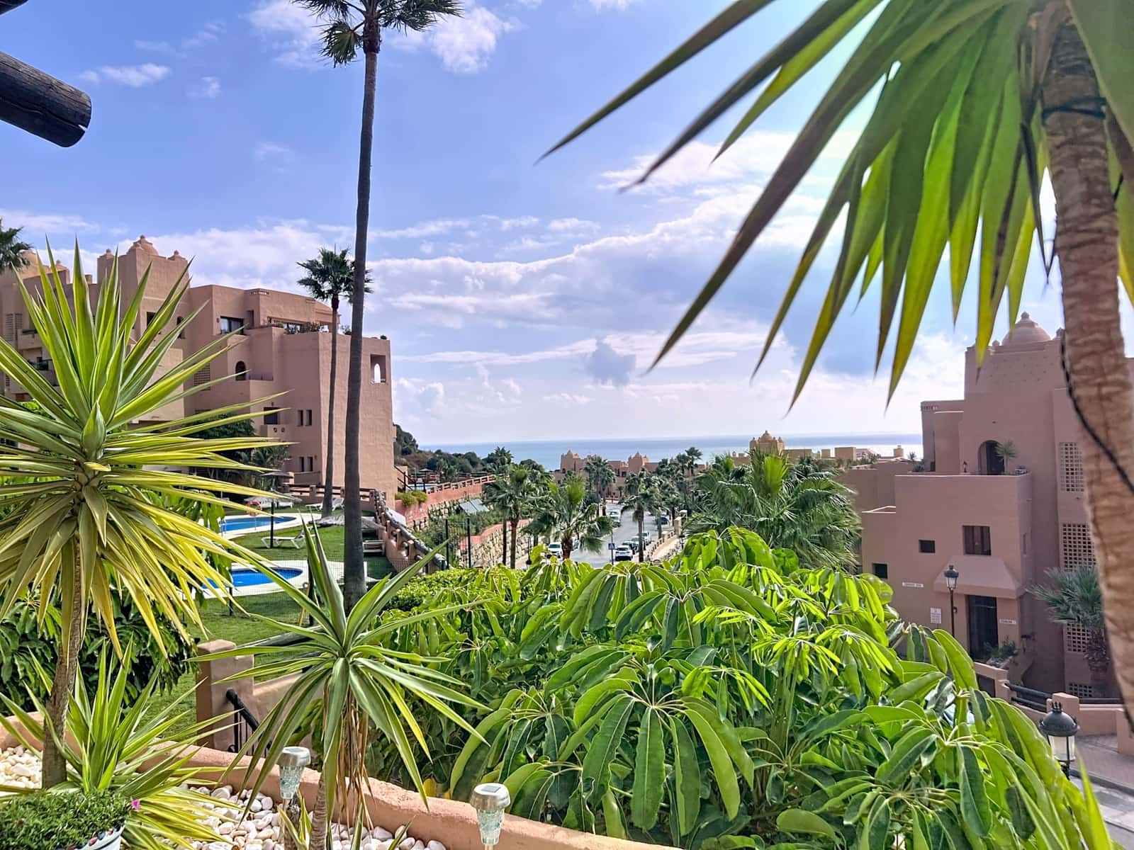 Apartamento de 2 habitaciones en Manilva en venta con piscina garaje - 310.000 € (Ref: 9367252)