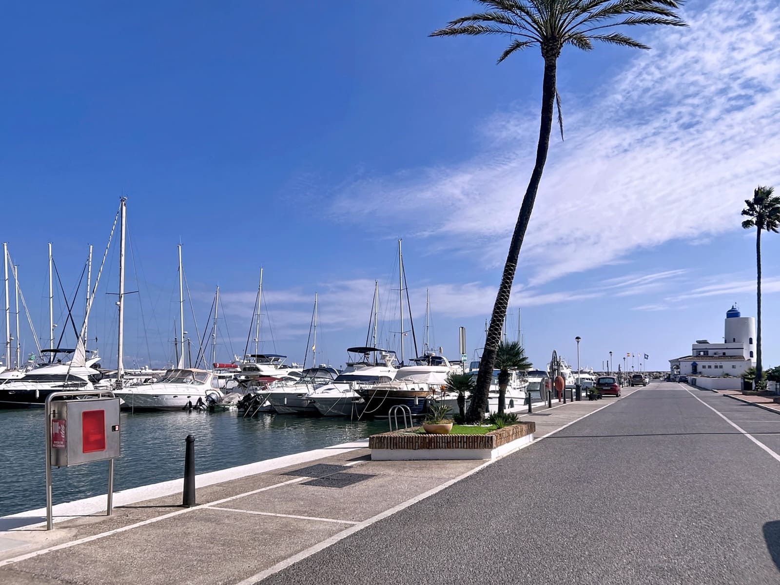 Apartamento de 2 habitaciones en Manilva en venta con piscina garaje - 310.000 € (Ref: 9367252)