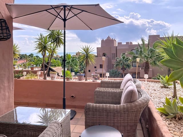 Apartamento de 2 habitaciones en Manilva en venta con piscina garaje - 310.000 € (Ref: 9367252)