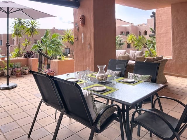 Apartamento de 2 habitaciones en Manilva en venta con piscina garaje - 310.000 € (Ref: 9367252)