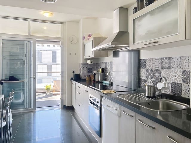 3 quarto Apartamento para venda em Chullera, Manilva com piscina garagem - 359 000 € (Ref: 9382525)