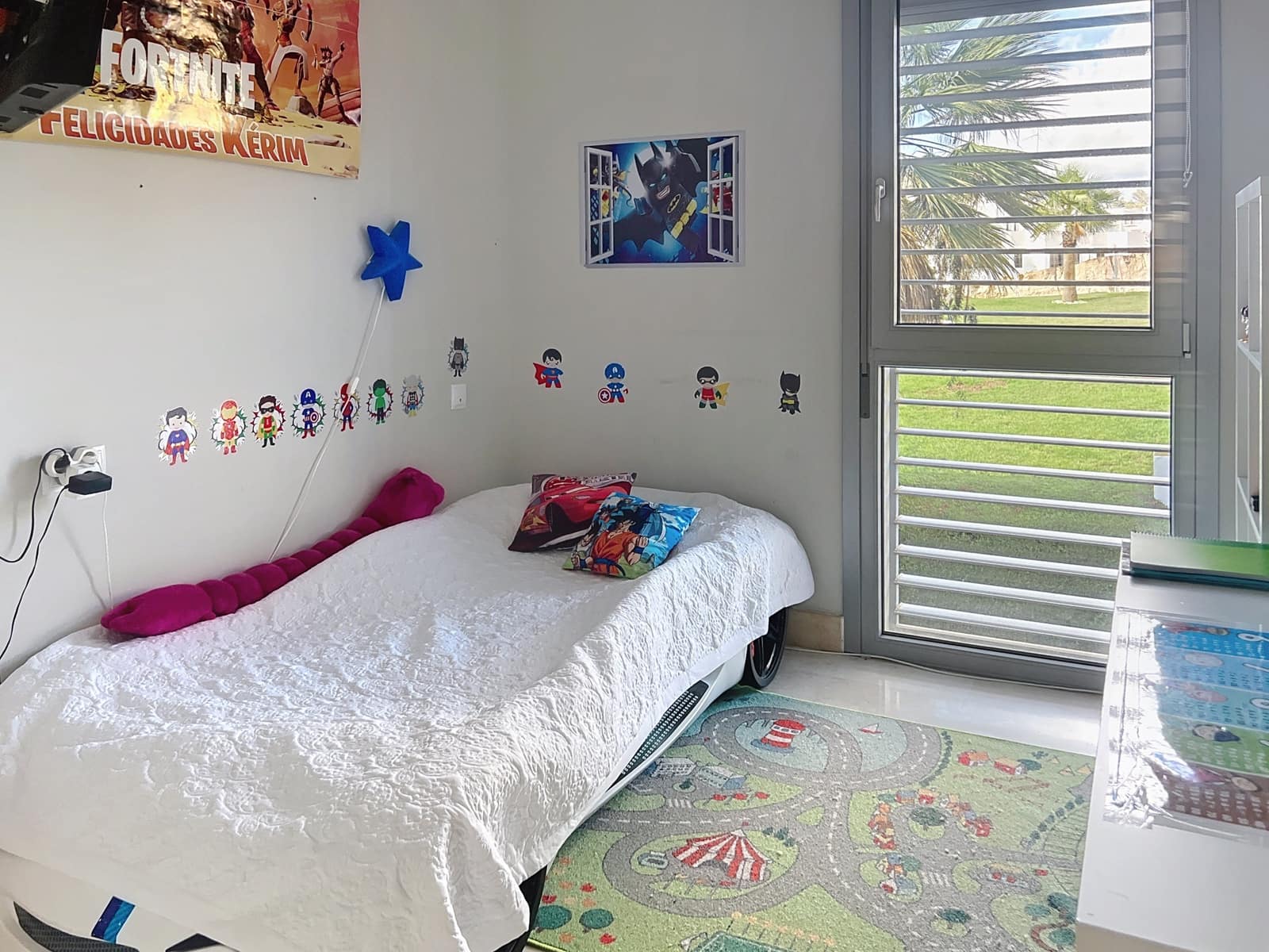 Apartamento de 3 habitaciones en Manilva en venta con piscina garaje - 359.000 € (Ref: 9382525)