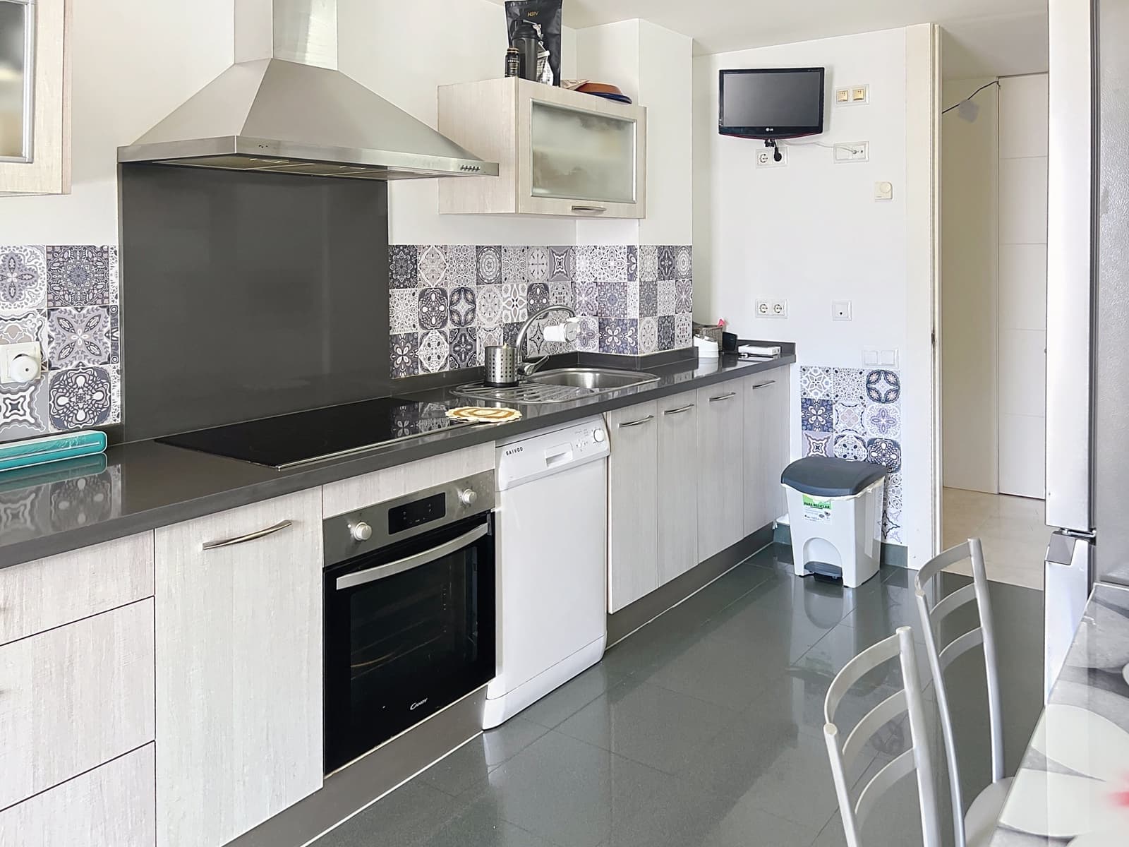 Apartamento de 3 habitaciones en Manilva en venta con piscina garaje - 359.000 € (Ref: 9382525)