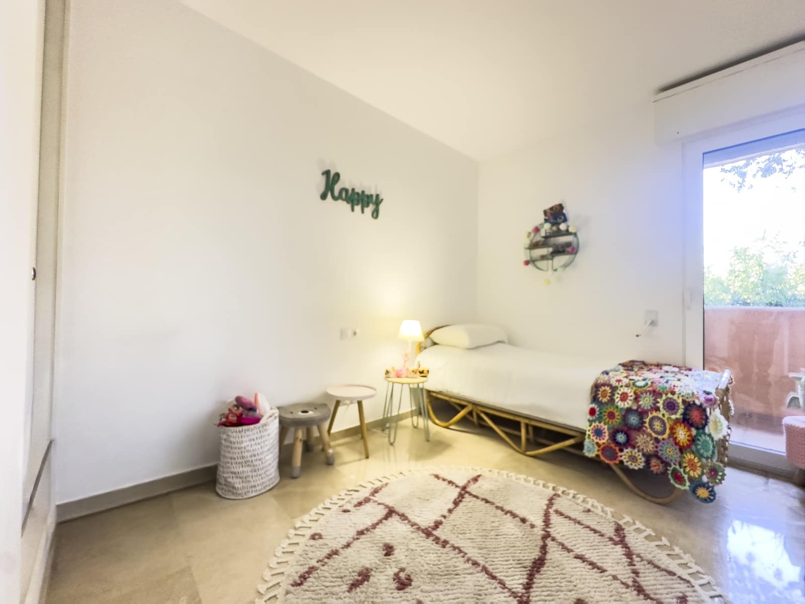 Apartamento de 3 habitaciones en Manilva en venta con piscina garaje - 595.000 € (Ref: 9395869)