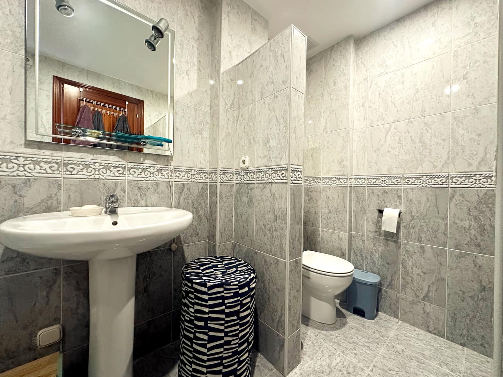 Casa de 3 habitaciones en Estepona en venta con piscina garaje - 655.000 € (Ref: 9410838)